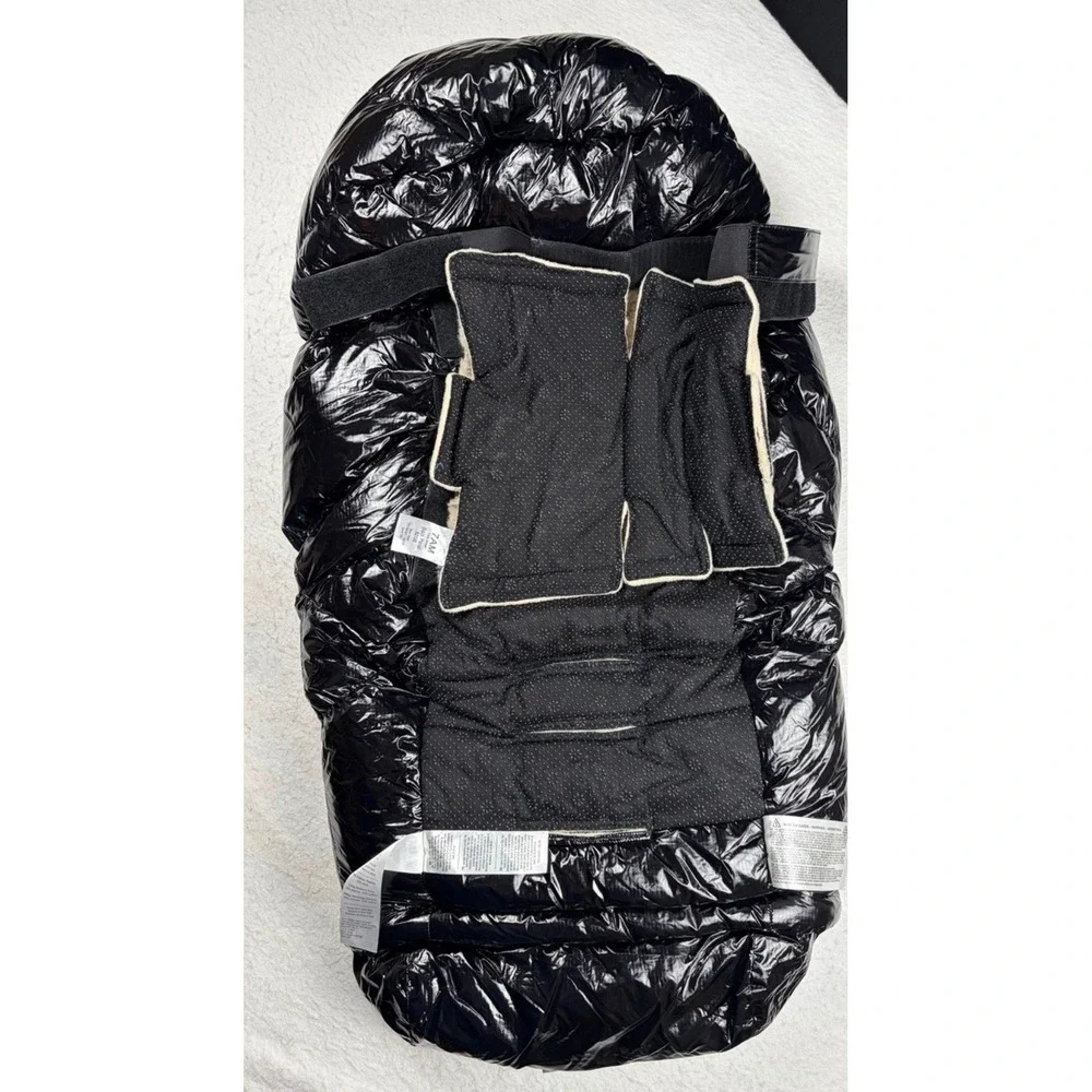 NWOT 7AM Enfant Blanket 212 Evolution Footmuff Black - Base Size (No Ext)